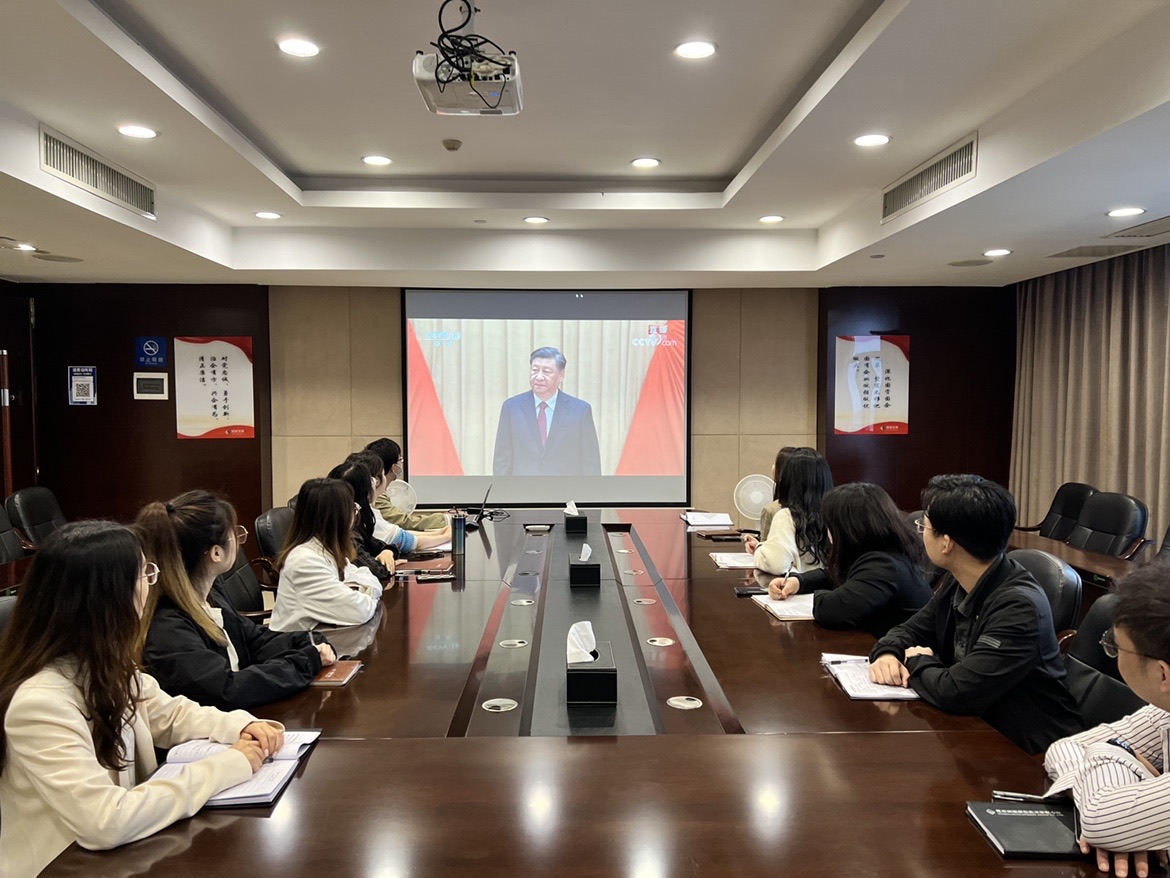 乐鱼官方网页版-乐鱼(中国)
组织团员青年集中观看庆祝中国共产主义青年团成立100周年大会