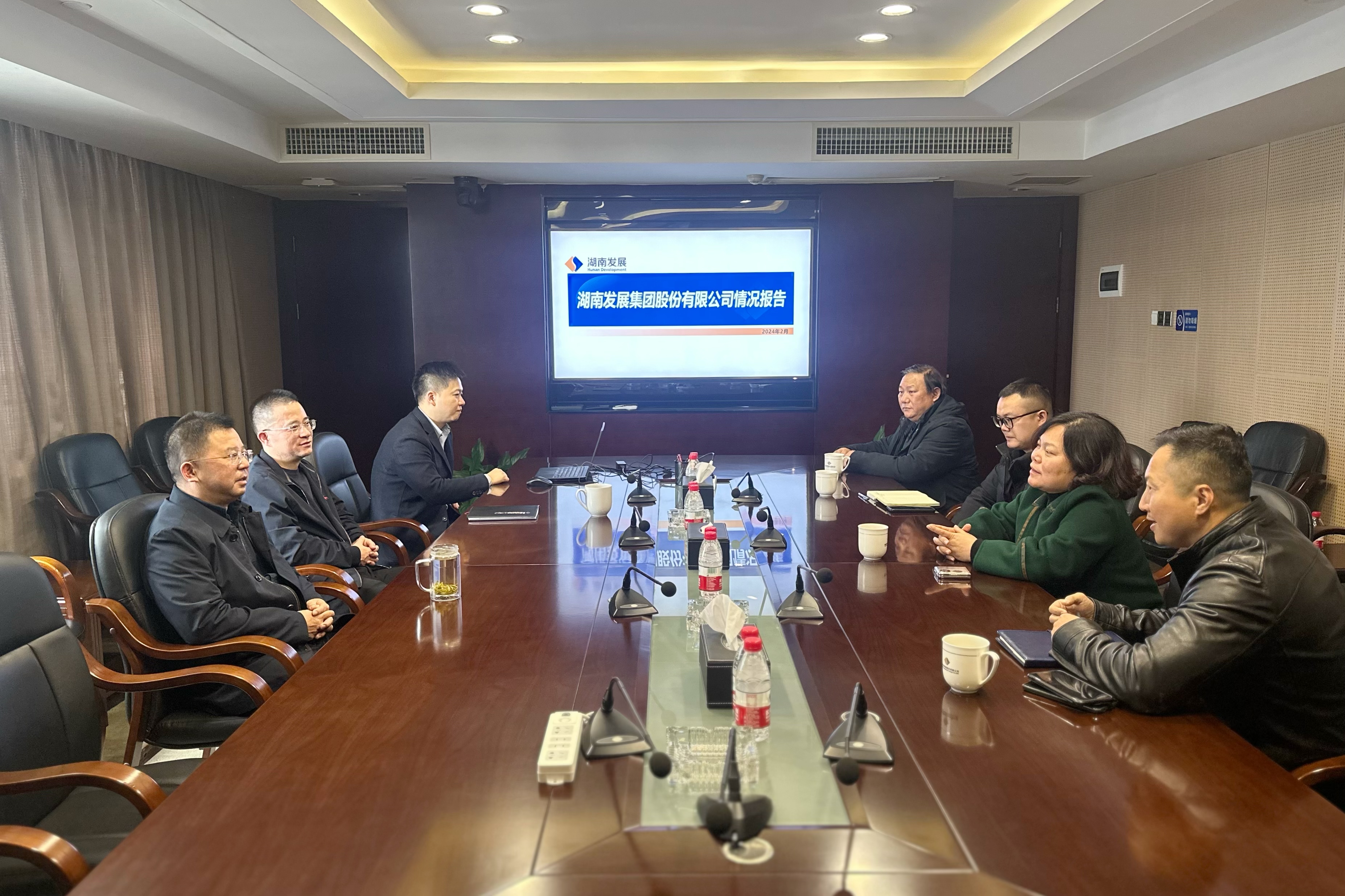 绥宁县李熙桥镇党委一行赴乐鱼官方网页版-乐鱼(中国)开展党建联村走访座谈