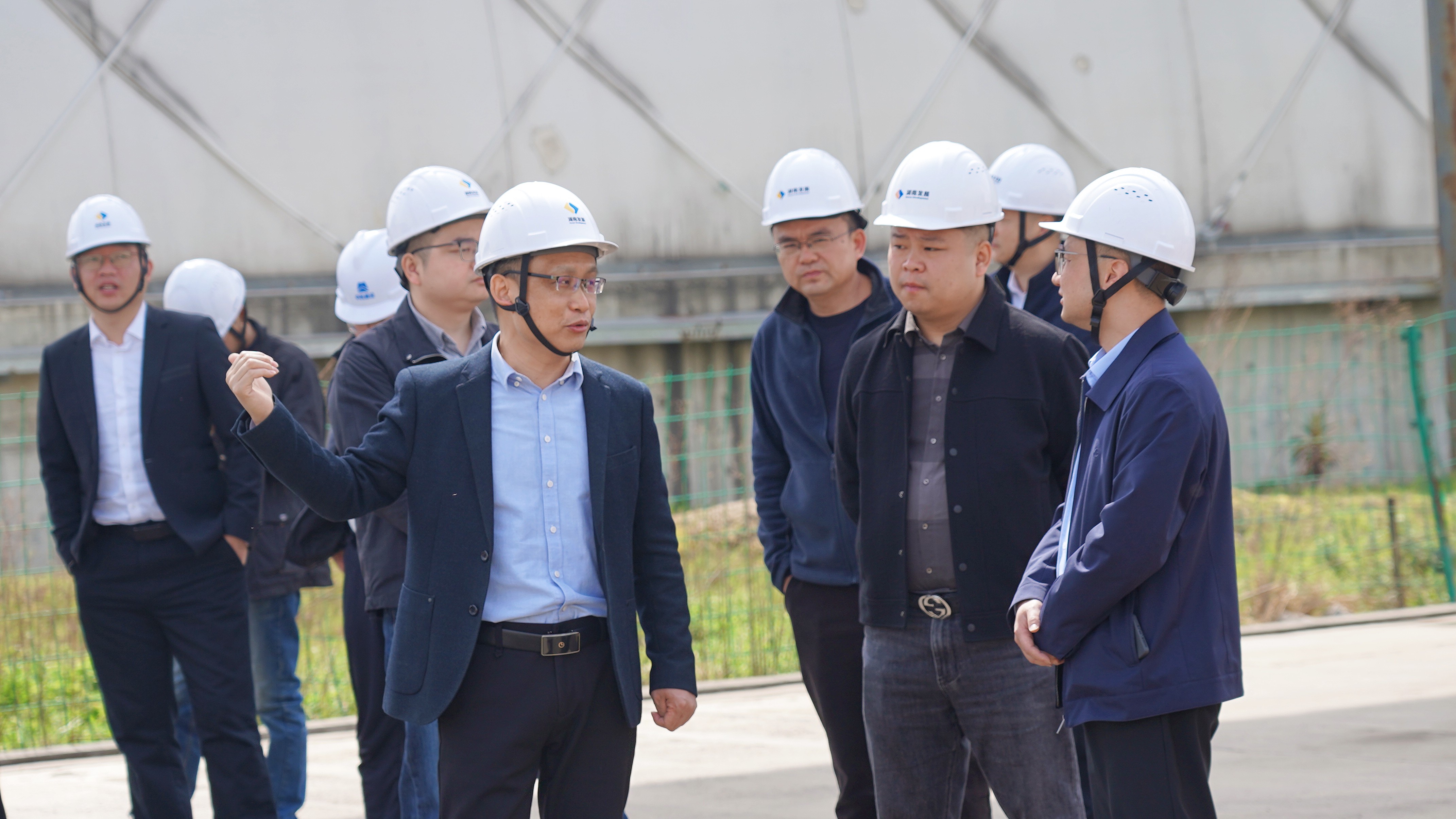 沅江市副市长雷亮调研乐鱼官方网页版-乐鱼(中国)机制砂和砂石集散中心项目