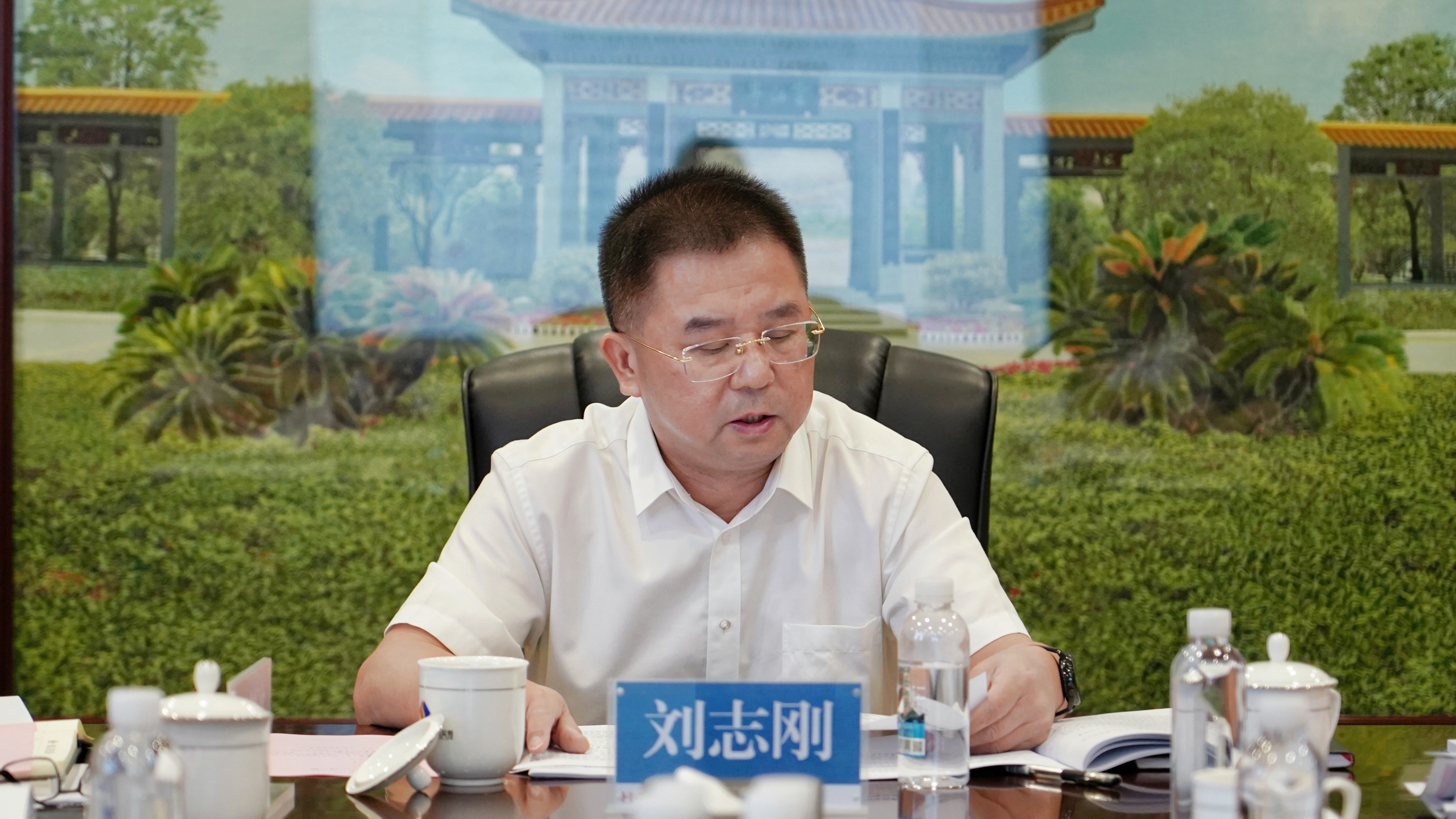 乐鱼官方网页版-乐鱼(中国)召开2025年上半年经营分析会